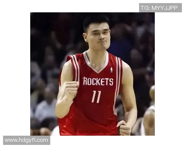 姚明血丝眼背后的故事与篮球生涯的艰辛历程 姚明血丝眼背后的故事与篮球生涯的艰辛历程